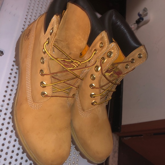 Timberlands size 9.5 - Picture 3 of 7